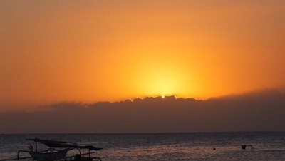Sunset Cantik di Pantai Segara, Ampenan