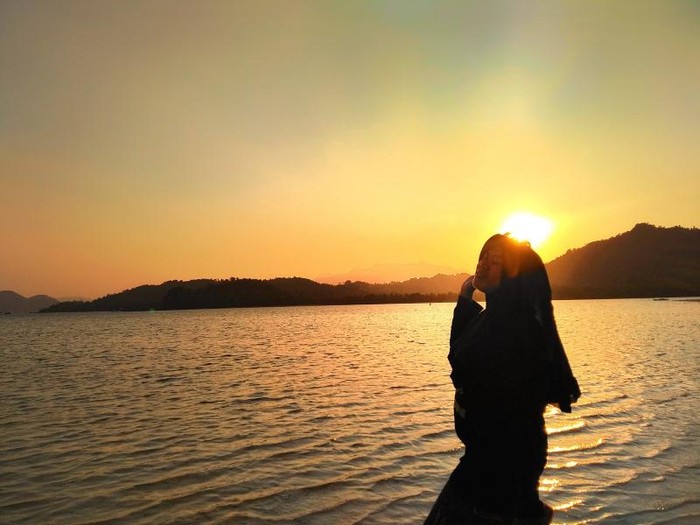 Sunset Pahawang yang Romantis, Bikin Terhipnotis