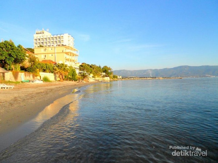 Sunset Penenang Hati di Tepi Selat Dardanella, Turki