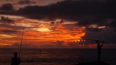 Sunset yang Cantik Ada di Tanah Lot