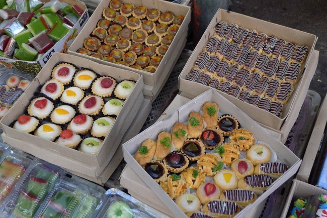 Surga Kue Tradisional di Pasar Subuh Senen