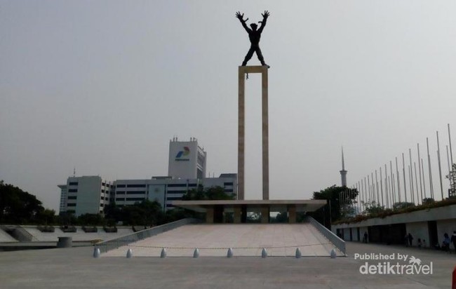 Taman Lapangan Banteng Kini Makin Asyik Buat Olahraga