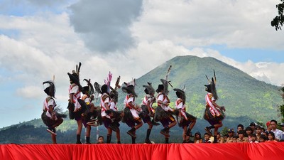 Tarian Topeng Anak SD Khas Lampung Barat, Keren!