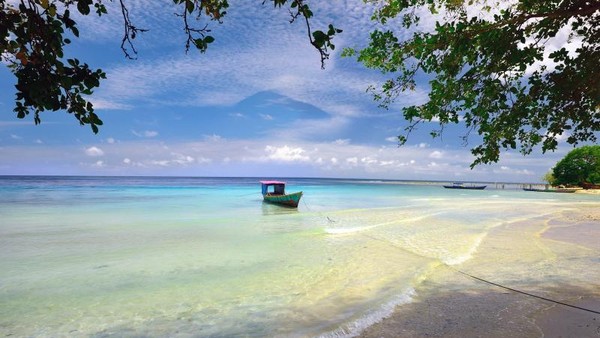 Teluk Bengkuang di Nias Utara, Cantik Banget!