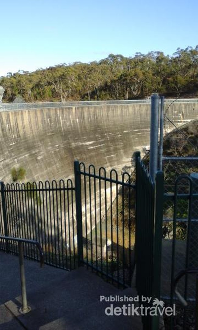 Tembok Berbisik di Australia