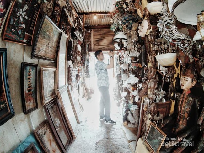 Tempat Belanja & Hunting Foto Barang Antik di Jakarta