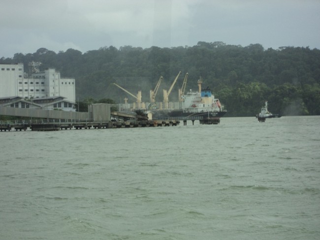 Tengok Wisata Bahari Nusa Kambangan