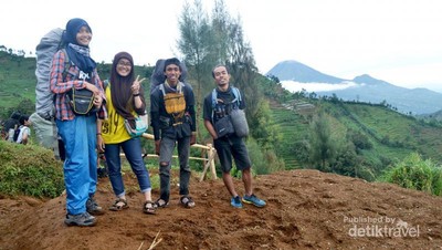 Terbuai Indahnya Gunung Prau di Wonosobo