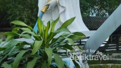 Terpesona Patung Dewi Kwan Im di Pattaya