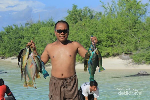 Terpesona Pulau Tolobundu, Keindahan Bahari di Sulteng