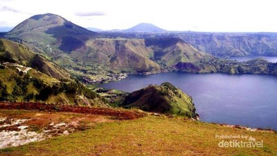 Toba, Danau Loch Ness Ala Sumatera