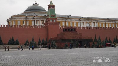 Tokoh Revolusioner Uni Soviet, Lenin Diawetkan di Sini