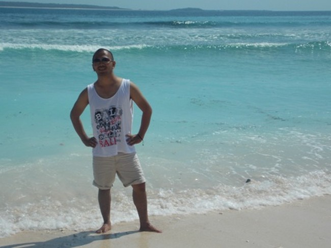 Unik! Masuk ke Gua, Tembus ke Pantai