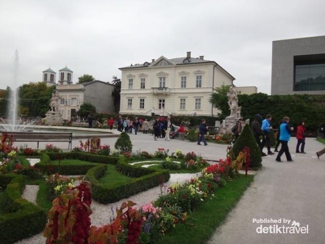 Uniknya Gembok Cinta di Salzburg, Austria