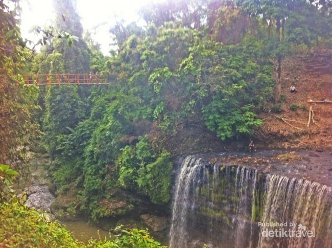 Wah! Sumatera Selatan Punya Air Terjun Niagara Mini