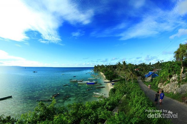 Wakatobi Tak Cuma Indah Bawah Lautnya