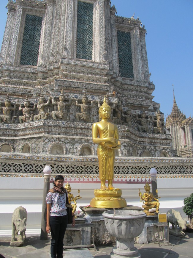 Wat Arun, Si Megah di Tepi Sungai Chao Praya