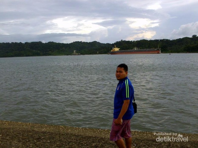 Wisata di Depan Nusakambangan