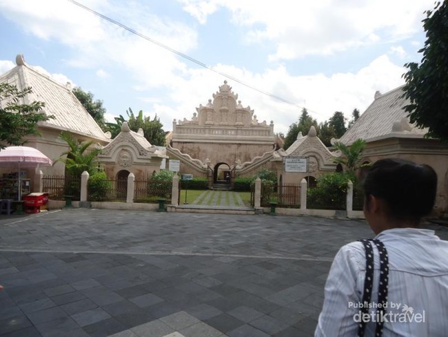 Wisata ke Bekas Pemandian Keluarga Sultan di Yogyakarta