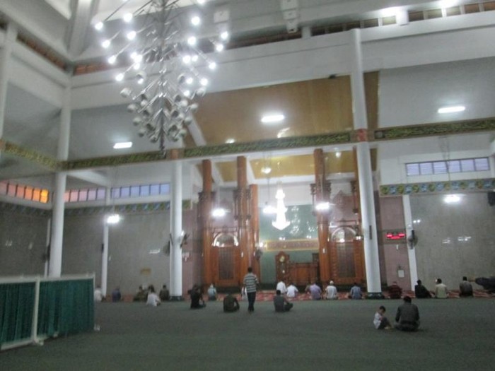 Wisata ke Masjid Agung Al Furqon, Kebanggaan Warga Lampung