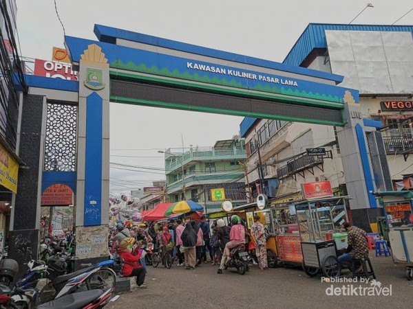 Pintu masuk Kawasan Kuliner Pasar Lama Tangerang