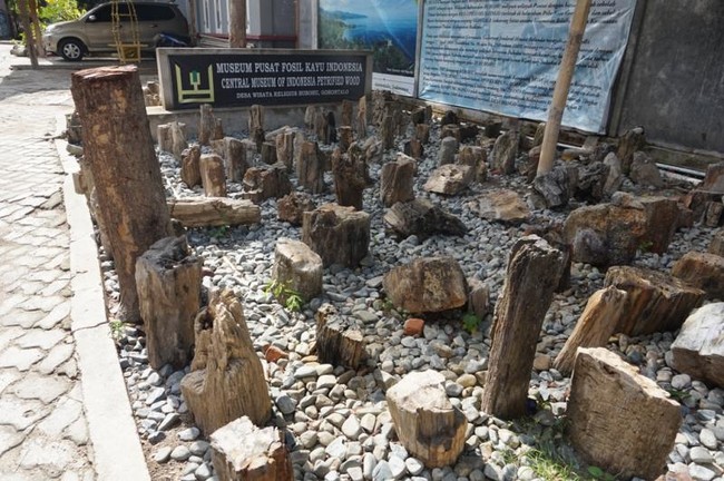 Wisata Religi dan Mengenal Kearifan Budaya Gorontalo