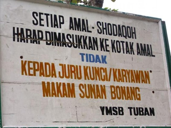 Wisata Religi Makam Sunan Bonang di Tuban