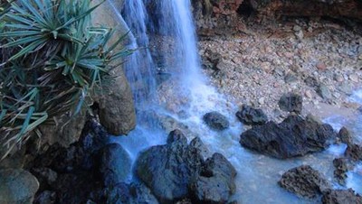 Wow! Ada Air Terjun di Tepi Pantai Jogan, Gunung Kidul