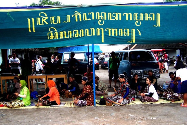 Wow, Bule dari Polandia Ikut Lomba Panahan Tradisional Gaya Mataraman!