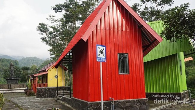 Wow, Kediri Punya Kebun Bunga Secantik Ini