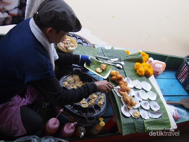 Yummy! Wisata Kuliner di Pasar Terapung Pattaya