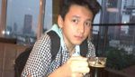 Gaya Jefri Nichol Saat Asyik Makan Sate Maranggi hingga Gultik