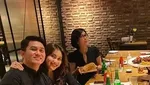 Hobi Kulineran, Ayu Tingting dan Adit Jayusman Ternyata Penggemar Ramen