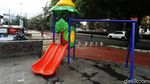 Jalur Pedestrian di Bekasi Ini Disulap Jadi Tempat Bermain Anak
