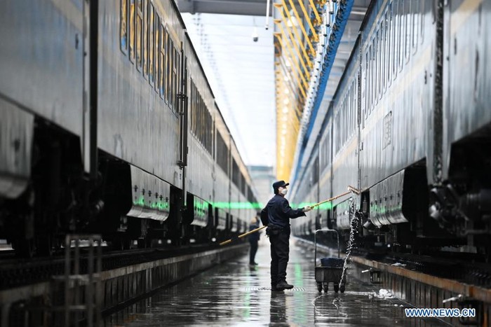 Kereta Mandi Mengintip Proses Kereta Mandi di China