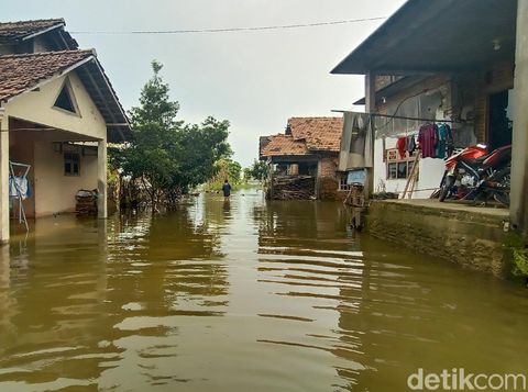Kondisi genangan banjir di Desa Payaman Kecamatan Mejobo, Jumat (5/2/2021).