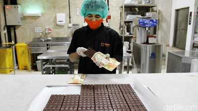 Mengintip Pabrik Pembuatan Cokelat di Jakarta