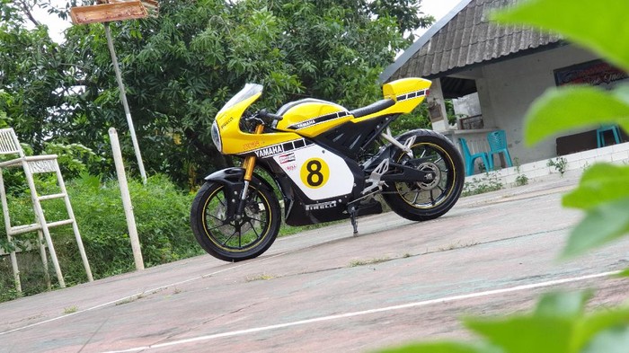 Modifikasi Yamaha R15 jadi Neo Cafe Racer Modifikasi Yamaha R15 jadi Neo Cafe Racer