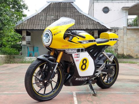 Modifikasi Yamaha R15 jadi Neo Cafe Racer