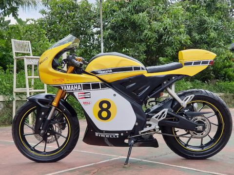 Modifikasi Yamaha R15 jadi Neo Cafe Racer
