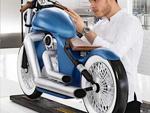 Percaya Tidak Kalau Motor Bisa Dimakan? Ini Buktinya