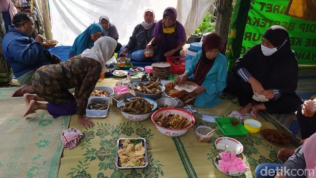 Pasar unik di Magelang, buka tiap Jumat Pahing.