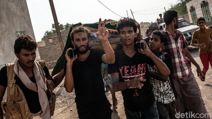 Operasi militer pimpinan Arab Saudi melawan pemberontak Houthi di Yaman telah terjadi lebih dari enam tahun terakhir.