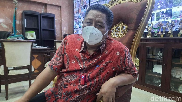 Plt Wali Kota Surabaya Whisnu Sakti Buana