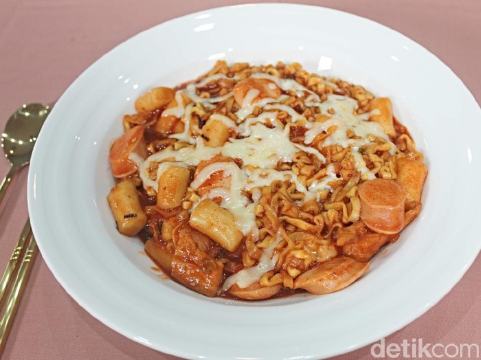Resep Mie Instan ala Mark Tuan yang Mulur Gurih