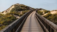 Traveler bisa melakukan banyak aktifitas menarik seperti hiking, menunggang kuda, golf, bersepeda hingga berfoto di spot instagramable (Santa Maria Valley/instagram)