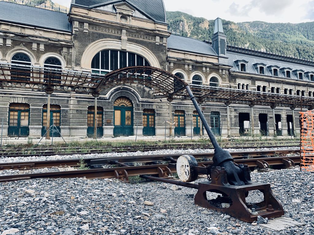 Stasiun Internasional Cenfrac