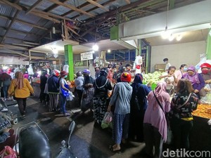 Kaltim Steril 2 Hari, Ada Suasana Panic Buying di Pasar Segiri Samarinda