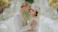 Jangan iri lo dengan kemesraan mereka ini. Foto: Instagram/@terragraph.co