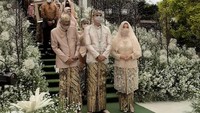 Keduanya resmi menikah hari ini, Sabtu (6/2/2021) di Gedong Putih, Bandung, Jawa Barat. Foto: Instagram Gedong Putih